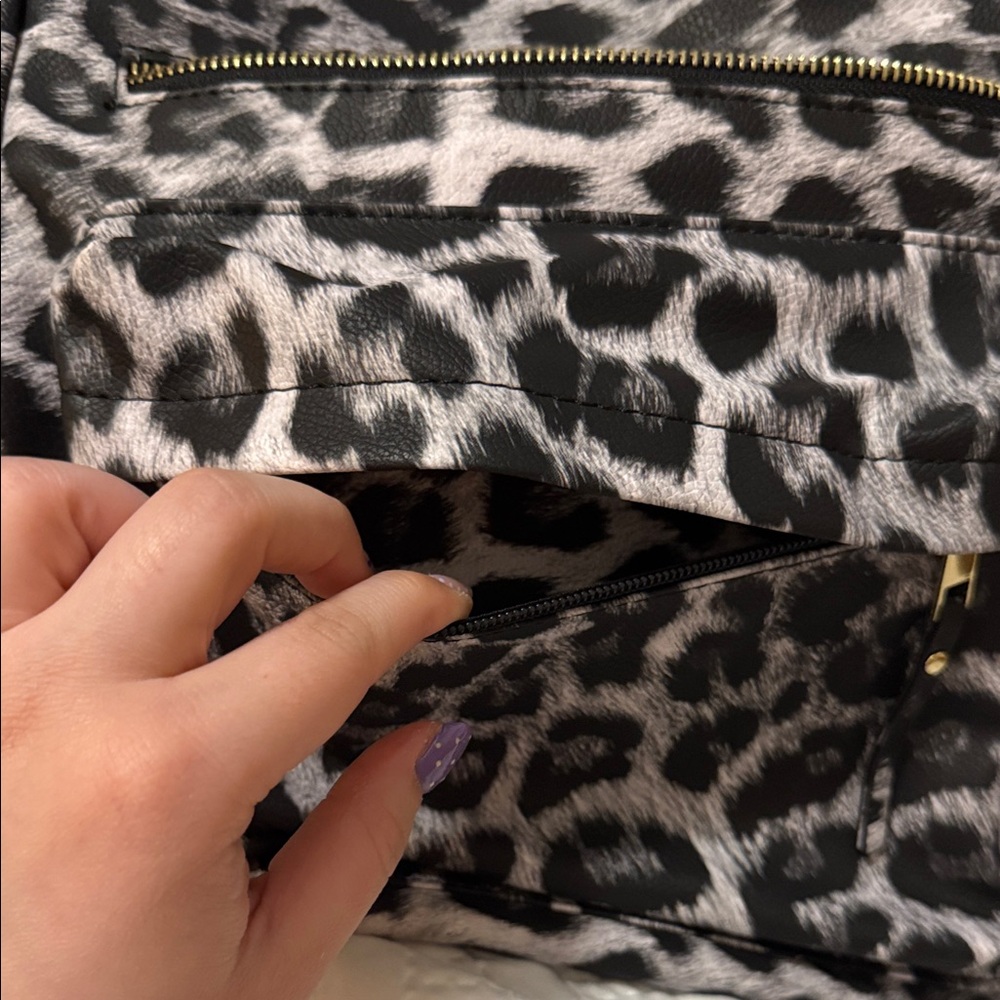 Black & Gray Leopard-Print Women's Backpack - Picture 3 of 10
